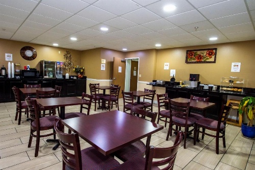 Rodeway Inn Central Colorado Springs image 14