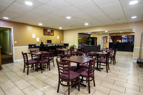 Rodeway Inn Central Colorado Springs image 16