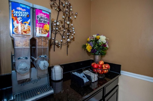 Rodeway Inn Central Colorado Springs image 21